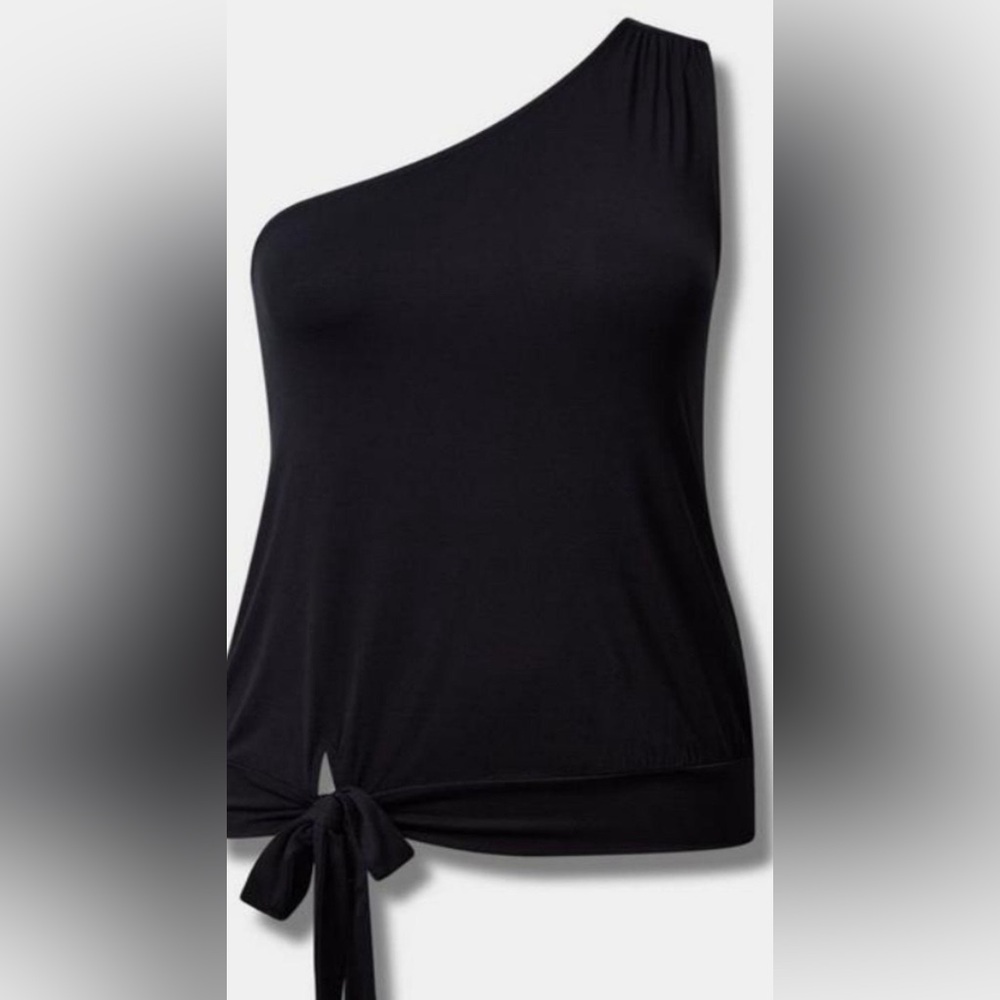 TORRID SUPER SOFT ONE SHOULDER TIE FRONT CROP TOP: BLACK: NEW WITH TAGS: SIZE 3